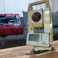 دوربین نقشه برداری سندینگ 752RL