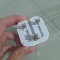 آداپتور ۲۰ وات