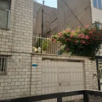 رهن کامل خانه حیاط دار دو نبش ۴واحد مسکونی