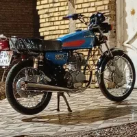 موتور سیکلت رایکا