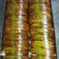 باقلوا تازه و گرم