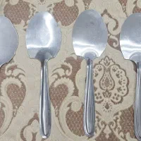 لوازم اشپزخانه  ، کفگیر  و ملاقه