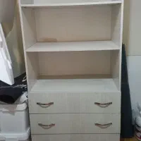 کمد و کتابخانه