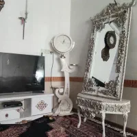 ست آینه و ساعت و زیر تلویزیون
