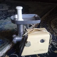 چرخ گوشت و چای ساز.