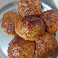 شیرمال مغز دار