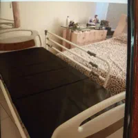 تخت و تشک بیمارستان