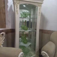 ویترینی چهار طبقه کاملا سالم