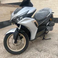 موتور کلیک ایروکس کبیر ۱۷۰ nvx مدل ۴۰۴ صفر خشک