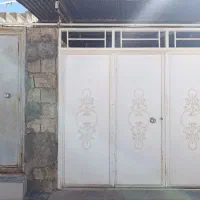 فروش فوری ۲عدد درب حیاط و۳عدد در پذیرایی