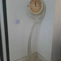 ساعت ایستاده