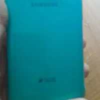 یک عددگوشی باکارتون