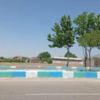 فروش ۷۰۰متر زمین با حاشیه ۲۲متر