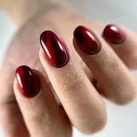 خدمات کاشت ناخن و مژه و لیفت فقط ۲۰۰