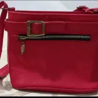 کیف قرمز