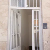 زیر زمین فروشی