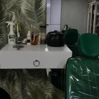 استخدام اصلاح کار /دستیار ناخن/رنگ و لایت/اکستنشن