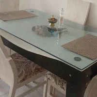 میز صندلی 4نفره سالم