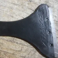 کاردک بزرگ( شیشه پاکن)