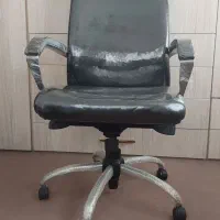 صندلی گردان  در حد نو