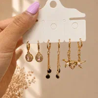 گوشواره طلایی رنگ ثابت/بسیار شبیه طلا