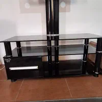 میزتلویزیون شیشه ای