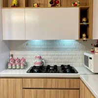 فروش ونصب کاشی بین کابینتی