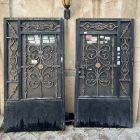 درب حیاطی بدون چهارچوب