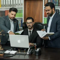 وکیل ملکی با تجربه