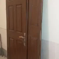 درب اصلی ورودی آپارتمان