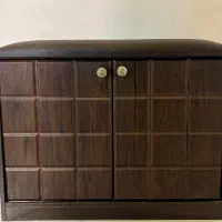 پاف جاکفشی دار با چرم الگرو + عسلی مدل سنگی