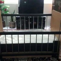 تخت نوزادی و کودکی
