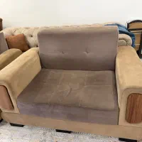 دو عدد مبلمان ۲نفره بزرگ و ۲ نفره کوچک