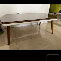 میز جلوی کاناپه