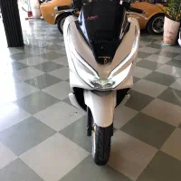 HONDA PCX|موتورسیکلت|قم, باغ شازده|دیوار
