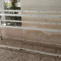 ویترین شیشه ای