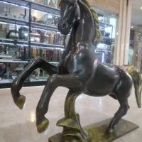 مجسمه قل وسرب