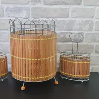 جا قاشق چنگالی دو تایی به همراه سطل زباله ست|آب‌چکان و نظم‌دهنده ظروف|بابلسر, |دیوار