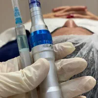 پاکسازی پوست کلینیکال