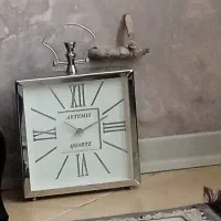 ساعت رو میزی