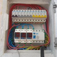 برقکاری نصب انواع محافظ های کلی و تعمیرات برق منزل