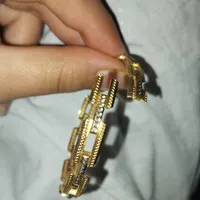 النگو هاتف شکسته