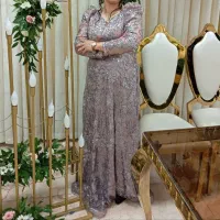 پیراهن مجلسی فقط یک شب پوشیده شده