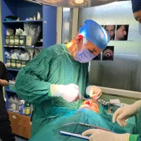 عمل بینی بدون تامپون با دکترفاضلی گوش و حلق و بینی