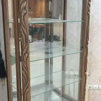 ویترین چوب گردو