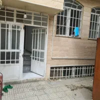 حیاط ویلایی (همکف + زیرزمین)