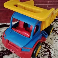 کامیون اسباب بازی