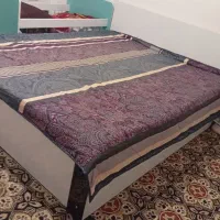 فروش فوری به علت مهاجرت تخت ۲نفره در حد نو