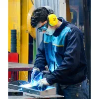 استخدام نیروی انسانی