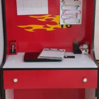 میز تحریر کتابخانه دار